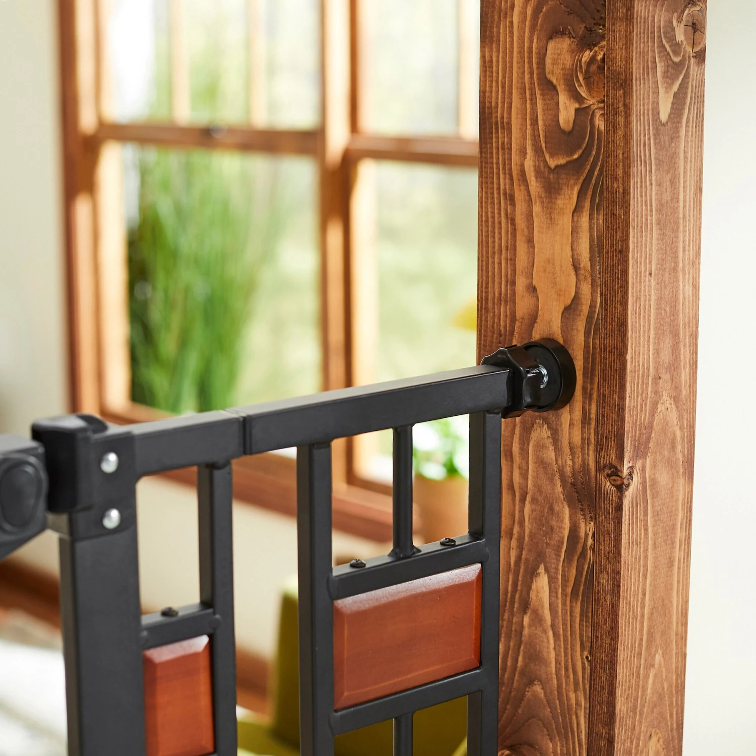 Frisco Wood Accents Extra Tall Auto-close Dog Gate 5 Frisco Wood Accents Extra Tall Auto-close Dog Gate - Image 4
