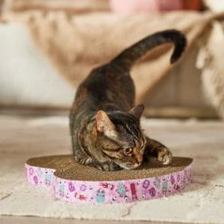 Frisco Valentine Heart Cat Scratcher Toy With Catnip -Frisco 514862 PT3. AC SS1800 V1701364930